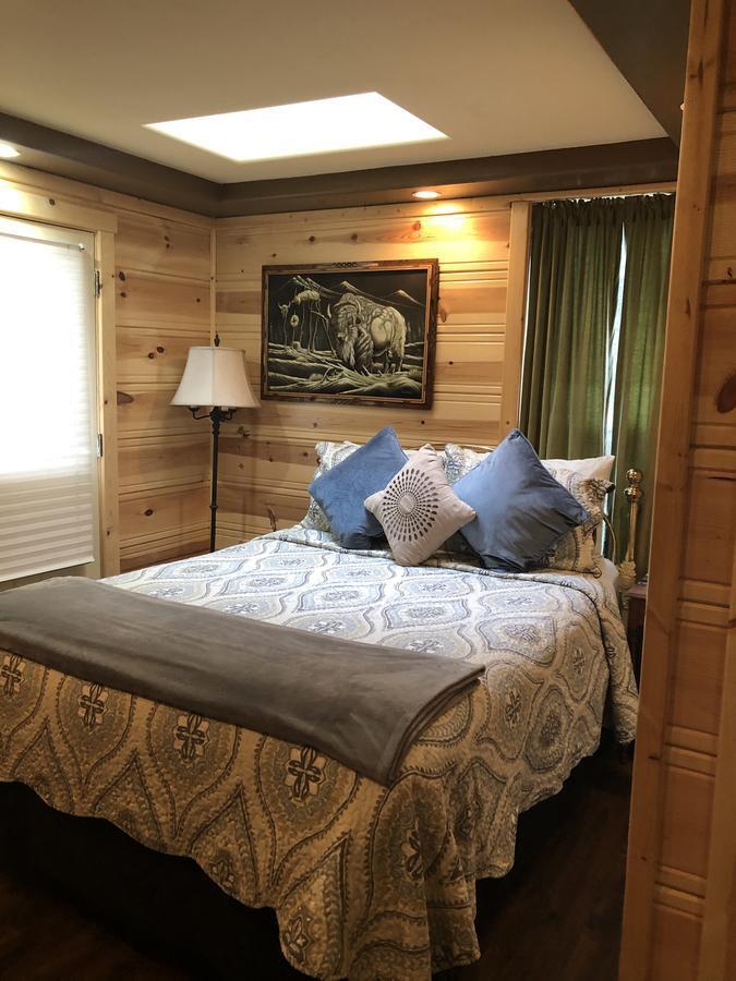 All Seasons Groveland Inn Extérieur photo